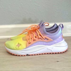 Puma 🦋 butterfly shimmer pastel pacers athletic shoes - ❣️please read details